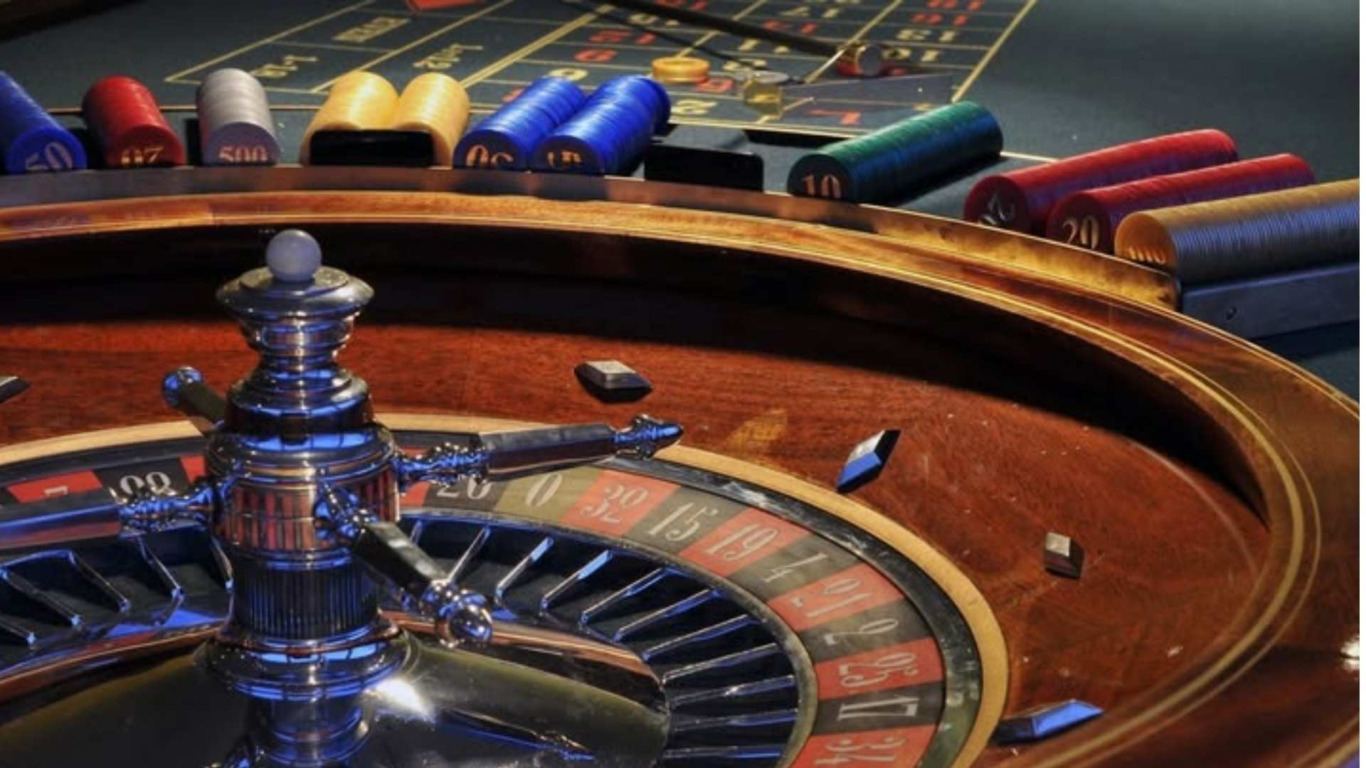 Luxury Service That Complements Baccarat Tradition